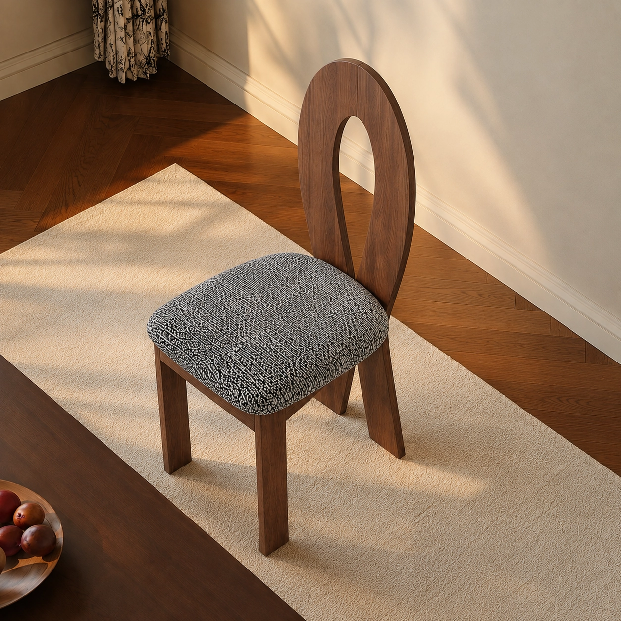 Retro Upholstered Dining Chair
